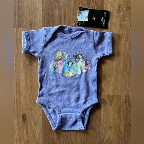 Disney Princess Onesie size 0-3 months NWT New Box Lunch - Picture 3 of 6